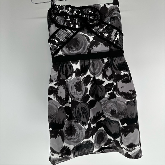 BCBGMaxAzria Black and Gray Strapless Dress - Picture 2 of 12